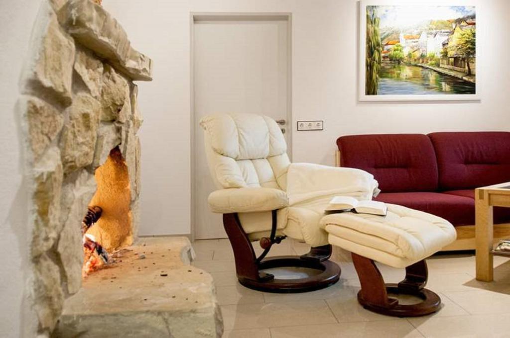 Haus "Am Muehlheimer Berg" Mornsheim Экстерьер фото